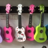 ĐÀN GUITAR GỖ CHO BÉ